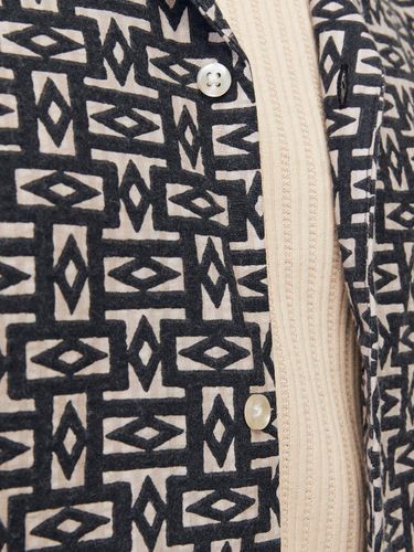 JACK & JONES JACK&JONES JORLUKE SEERSUCKER RESORT SHIRT SS SN