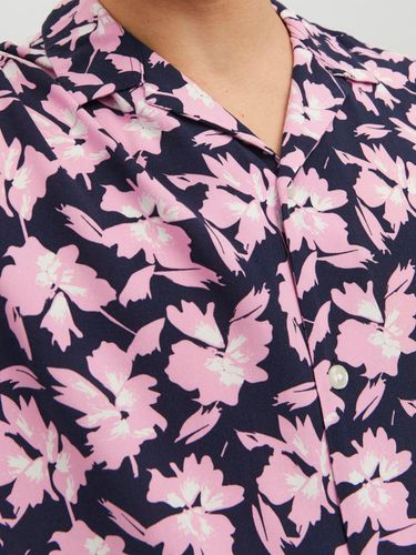 JACK & JONES JACK&JONES JORLUKE PALMA AOP RESORT SHIRT SS LN