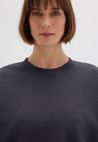 CREW NECK SWEATSHIRT