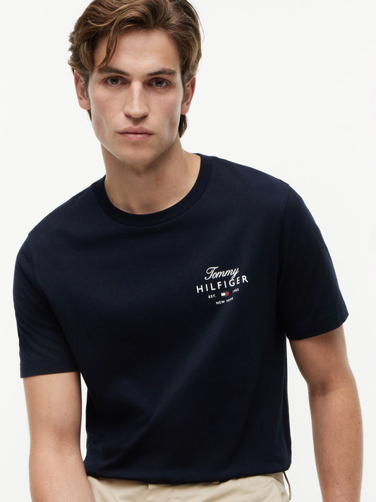 TOMMY HILFIGER SCRIPT STACK REGULAR TEE