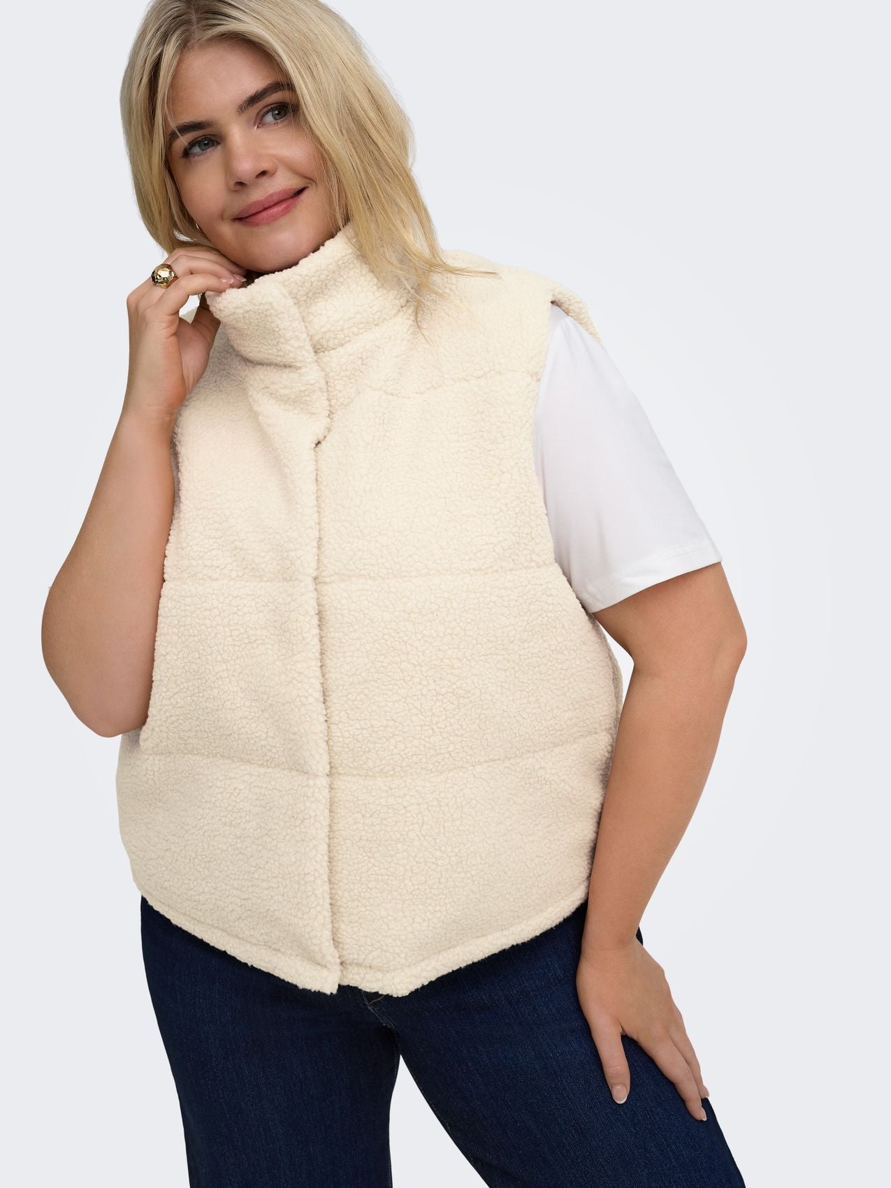 CARSANDRA TEDDY WAISTCOAT OTW NOOS