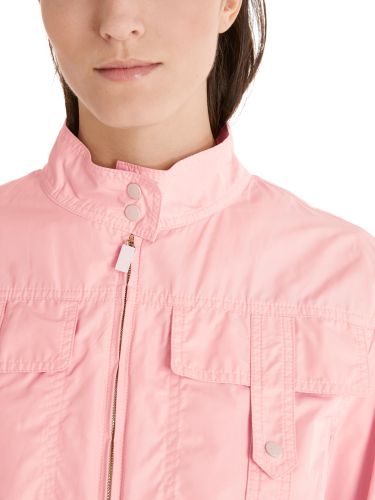 MARC CAIN Kurze Jacke aus schimmerndem Taft