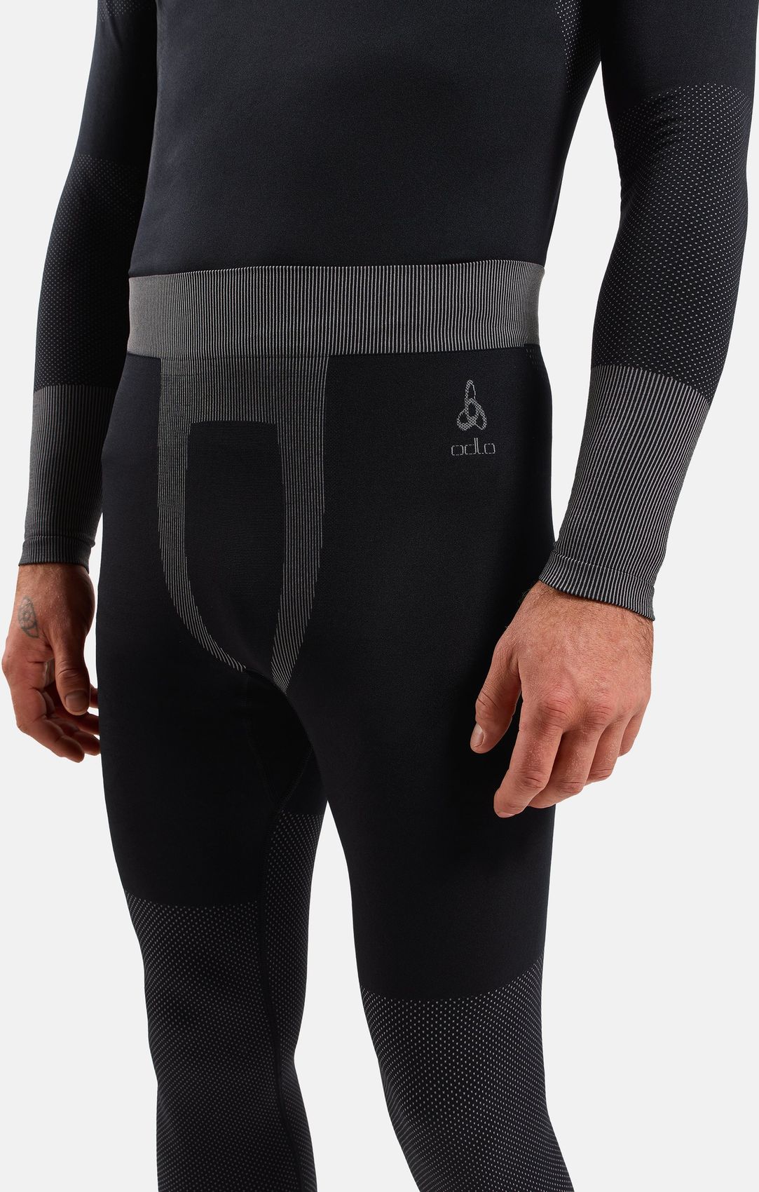 ODLO FUNDAMENTALS PERFORMANCE WARM, black