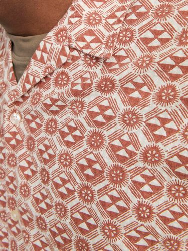 JACK & JONES JACK&JONES JORLUKE SEERSUCKER RESORT SHIRT SS SN