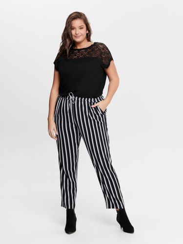 ONLY CARMAKOMA CARFLAKE LIFE S/S MIX TOP JRS NOOS