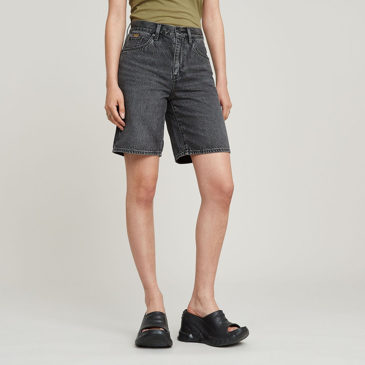 Viktoria Bermuda Short clean edge wmn