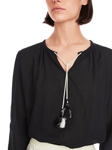 MARC CAIN Zarte Bluse mit Quasten