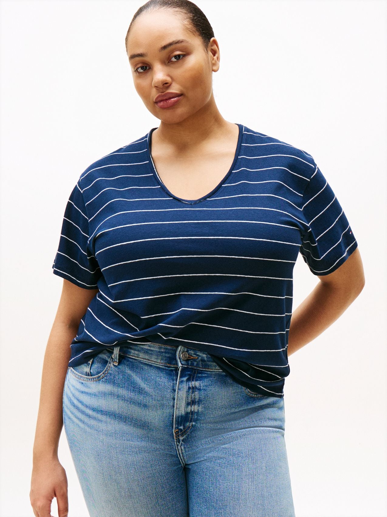 TOMMY HILFIGER CRV MODERN CO LINEN V-NK SS 46