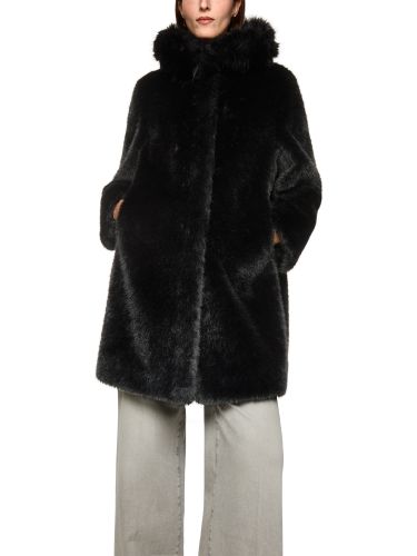 MARC CAIN Mantel aus Fake Fur mit Kapuze