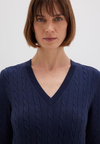 V-NECK SWEATER
