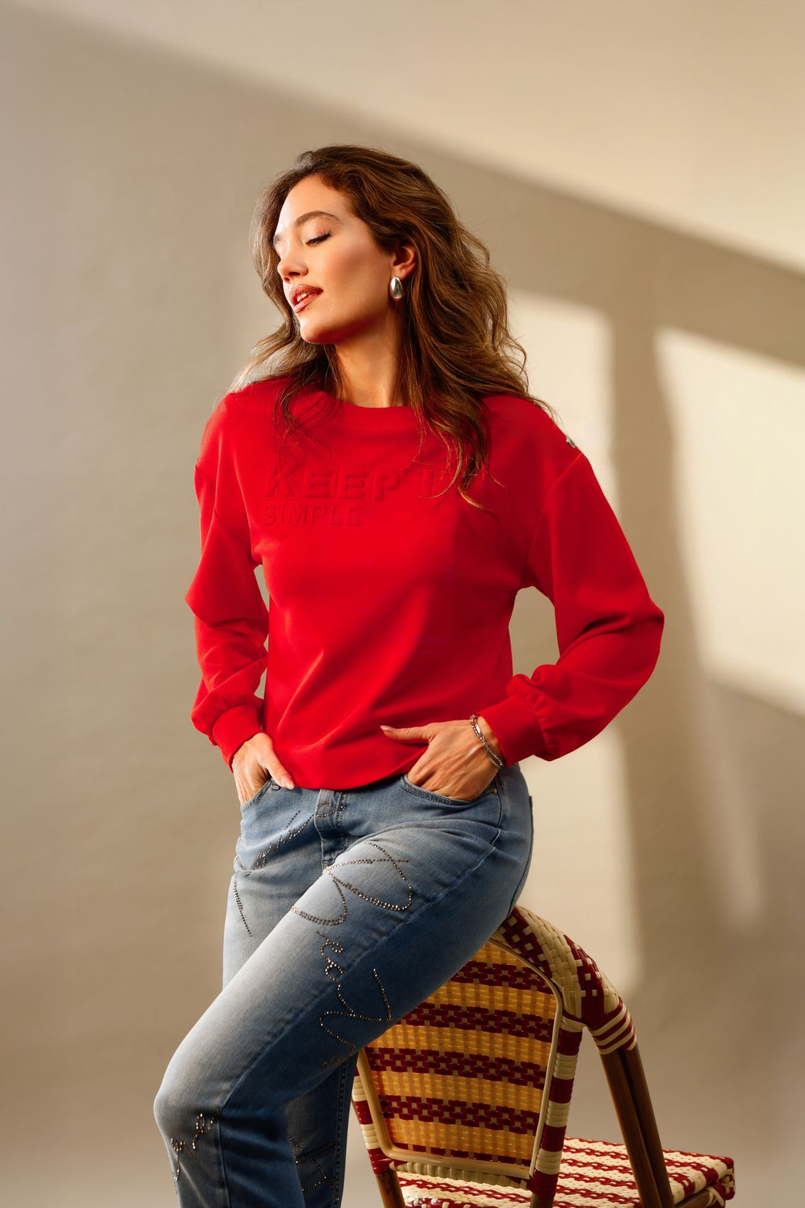 Sweatshirt mit Statement-Relief