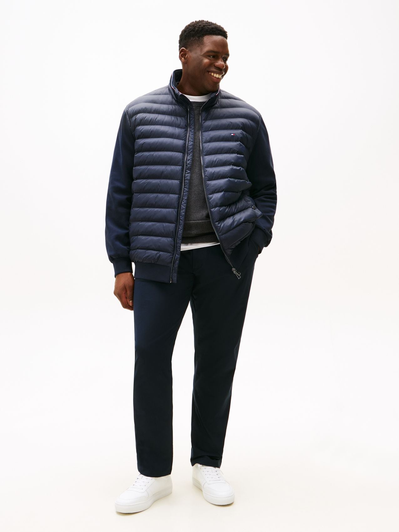 TOMMY HILFIGER BT-MIX MEDIA STAND CLLR-B