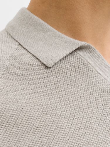 JACK & JONES JJHILL KNIT SPLIT NECK SS26 PLS