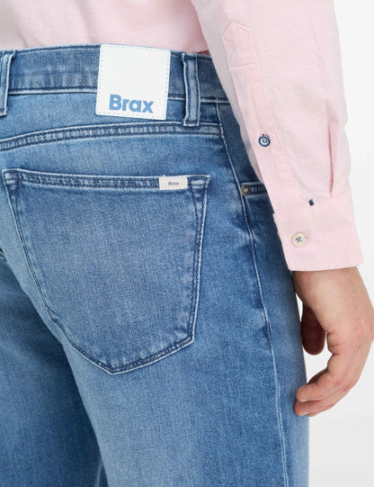 BRAX Jeans im Relaxed Straight Fit "Clint"