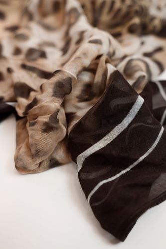 MONARI Schal, sand gemustert