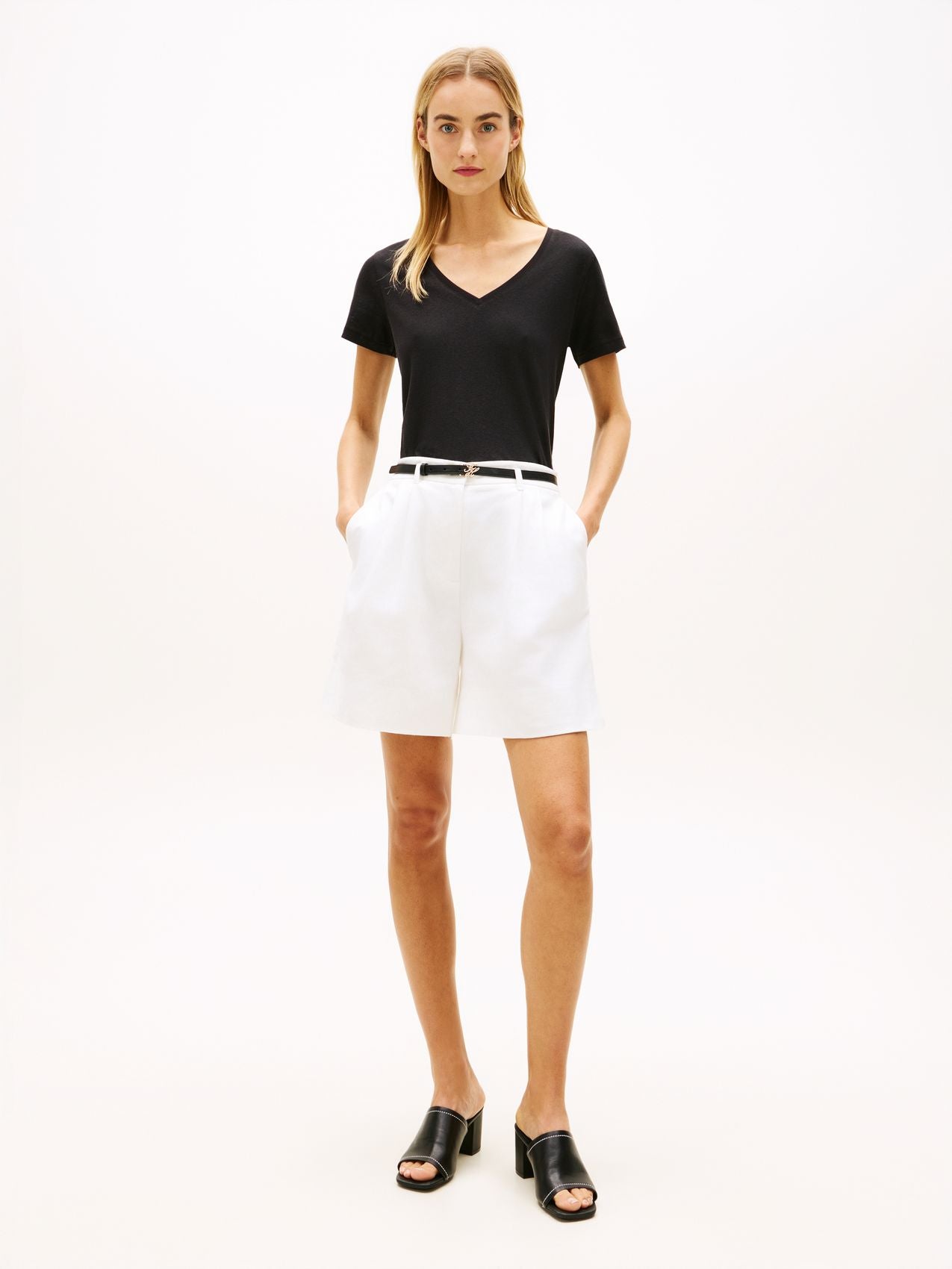 TOMMY HILFIGER T-Shirt mit V-Ausschnitt aus Leinenmix