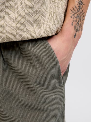 JACK & JONES JACK&JONES JPSTBILL CORDUROY JOGGER SHORTS SRT SN