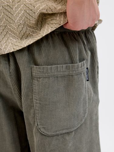 JACK & JONES JACK&JONES JPSTBILL CORDUROY JOGGER SHORTS SRT SN