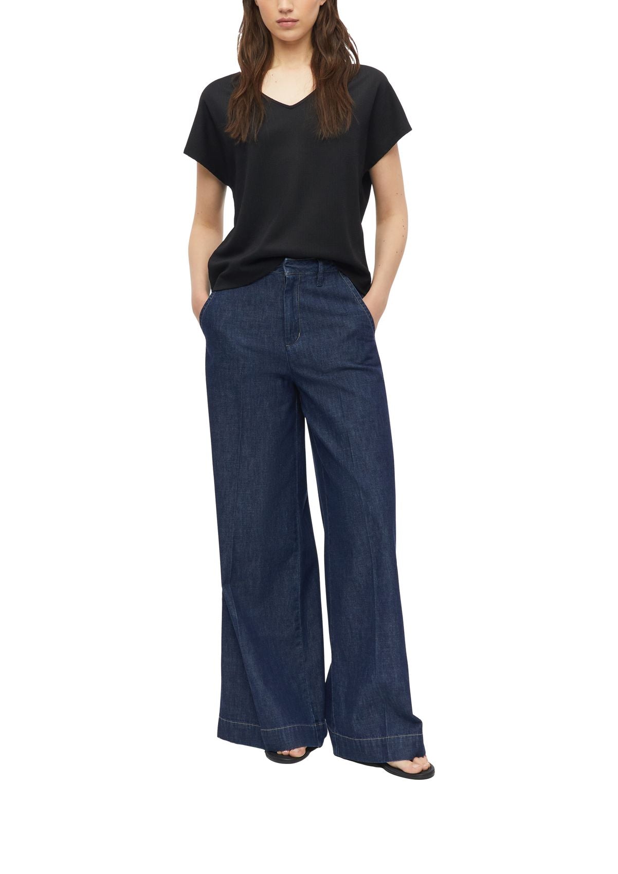 S.OLIVER Strukturiertes V-Neck-T-Shirt im Relaxed Fit