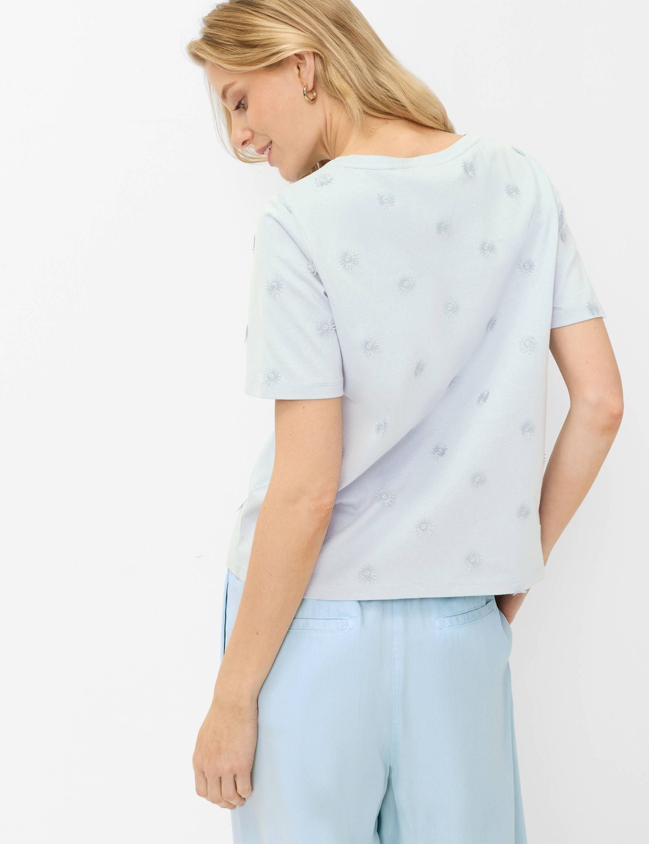 Baumwollshirt mit Blumenstickerei "Cira S"