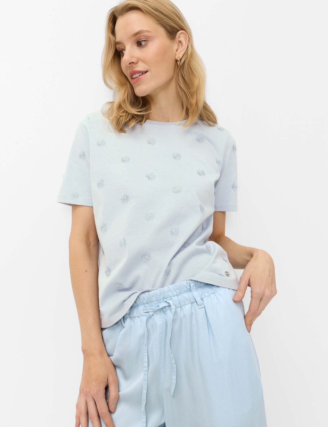 Baumwollshirt mit Blumenstickerei "Cira S"