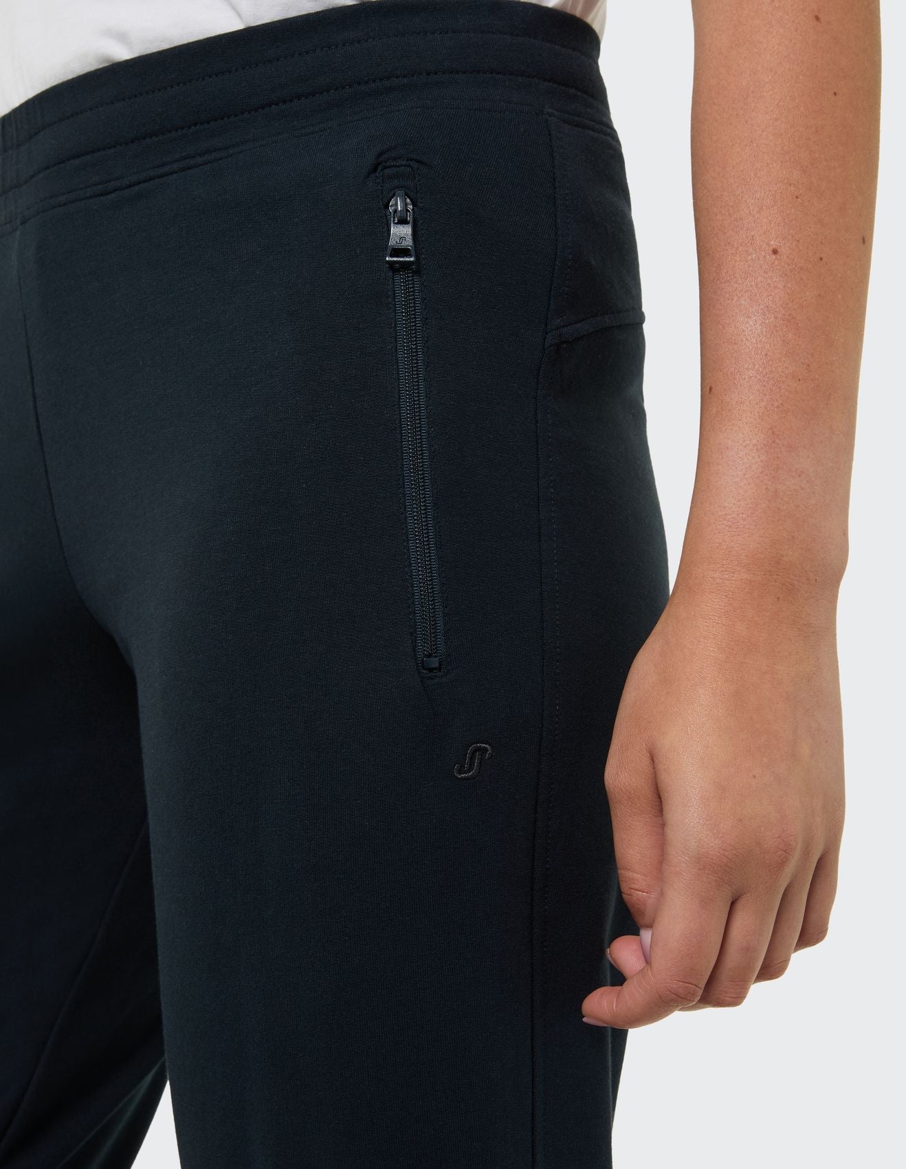 SHERYL Hose