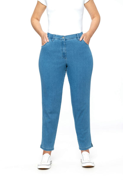 BRAND Betty Chino