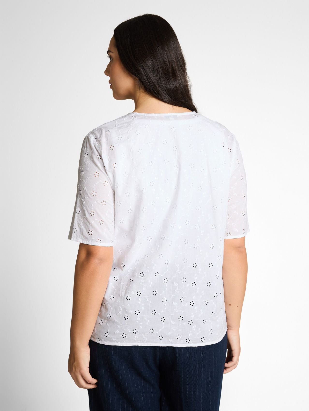 TOM TAILOR Plus Size - Bluse mit Lochstickerei