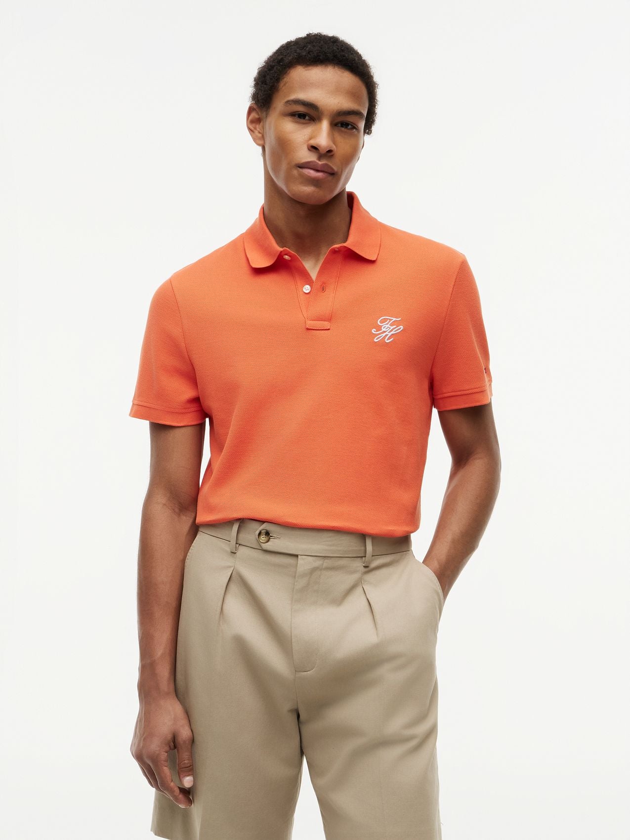 TOMMY HILFIGER Polohemd aus Piqué mit TH-Logo
