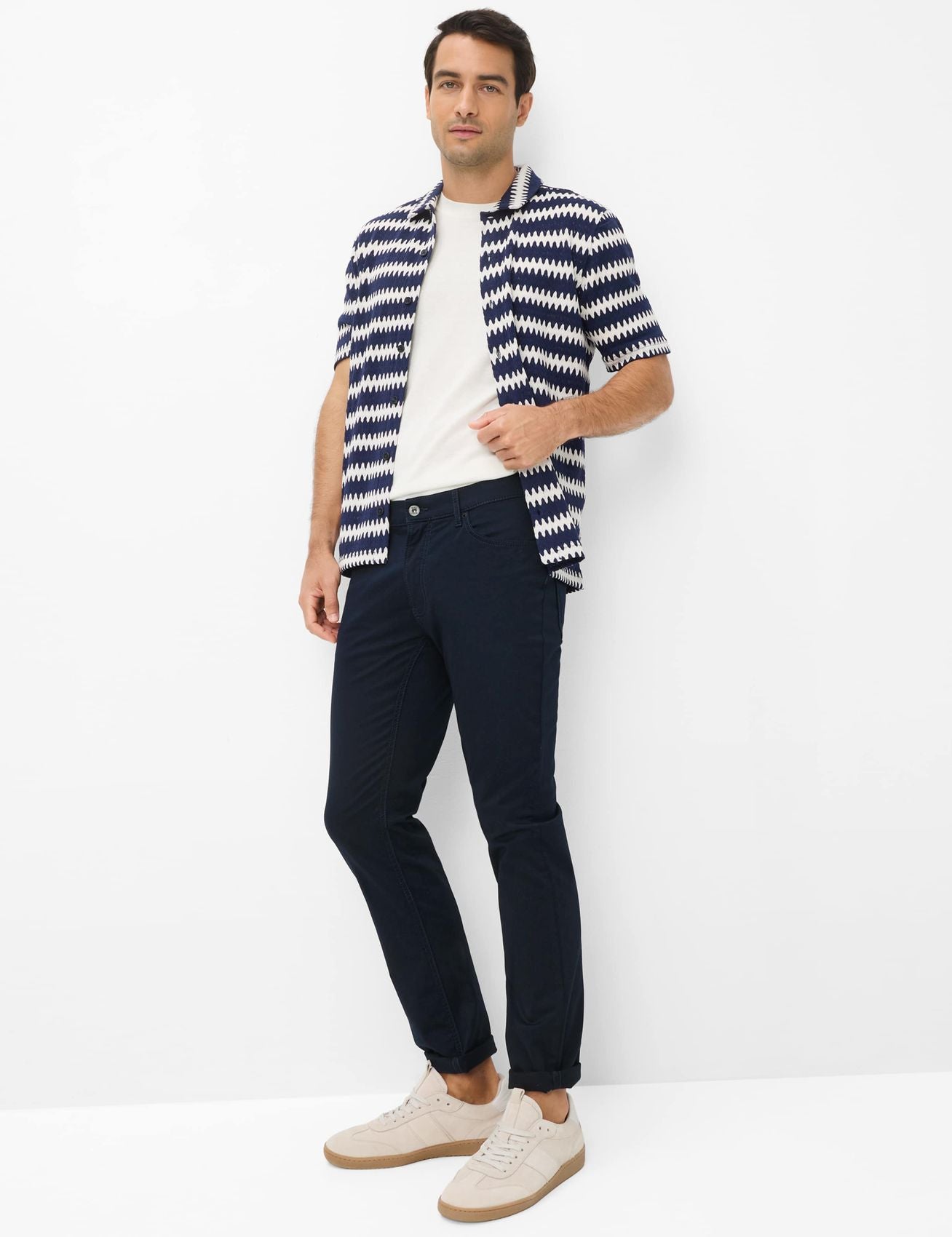 BRAX Moderne Twillhose im Modern Fit "Chuck"