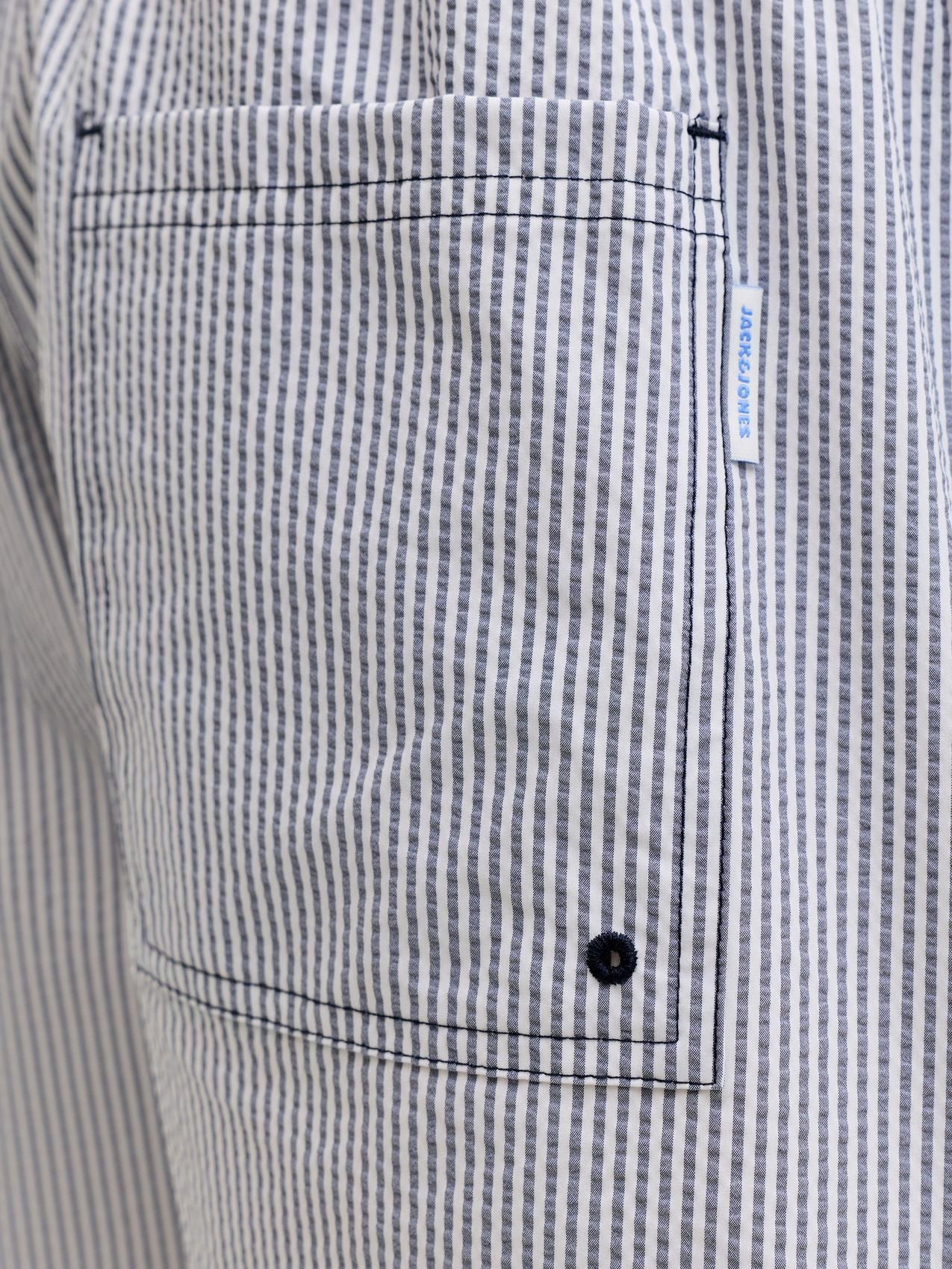 JACK & JONES Gestreifte Badeshorts mit Kordelzug