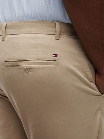 TOMMY HILFIGER Plus Denton Twill Slim 9.5" Inseam Shorts