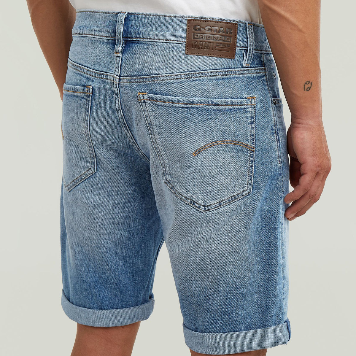 Mosa Short