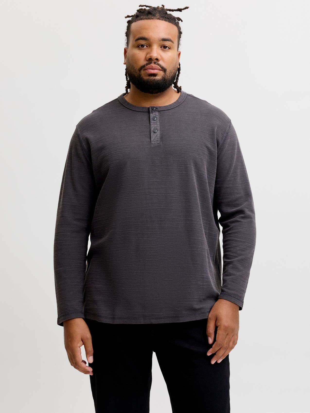 JPRBLUAARON LS HENLEY TEE PLS