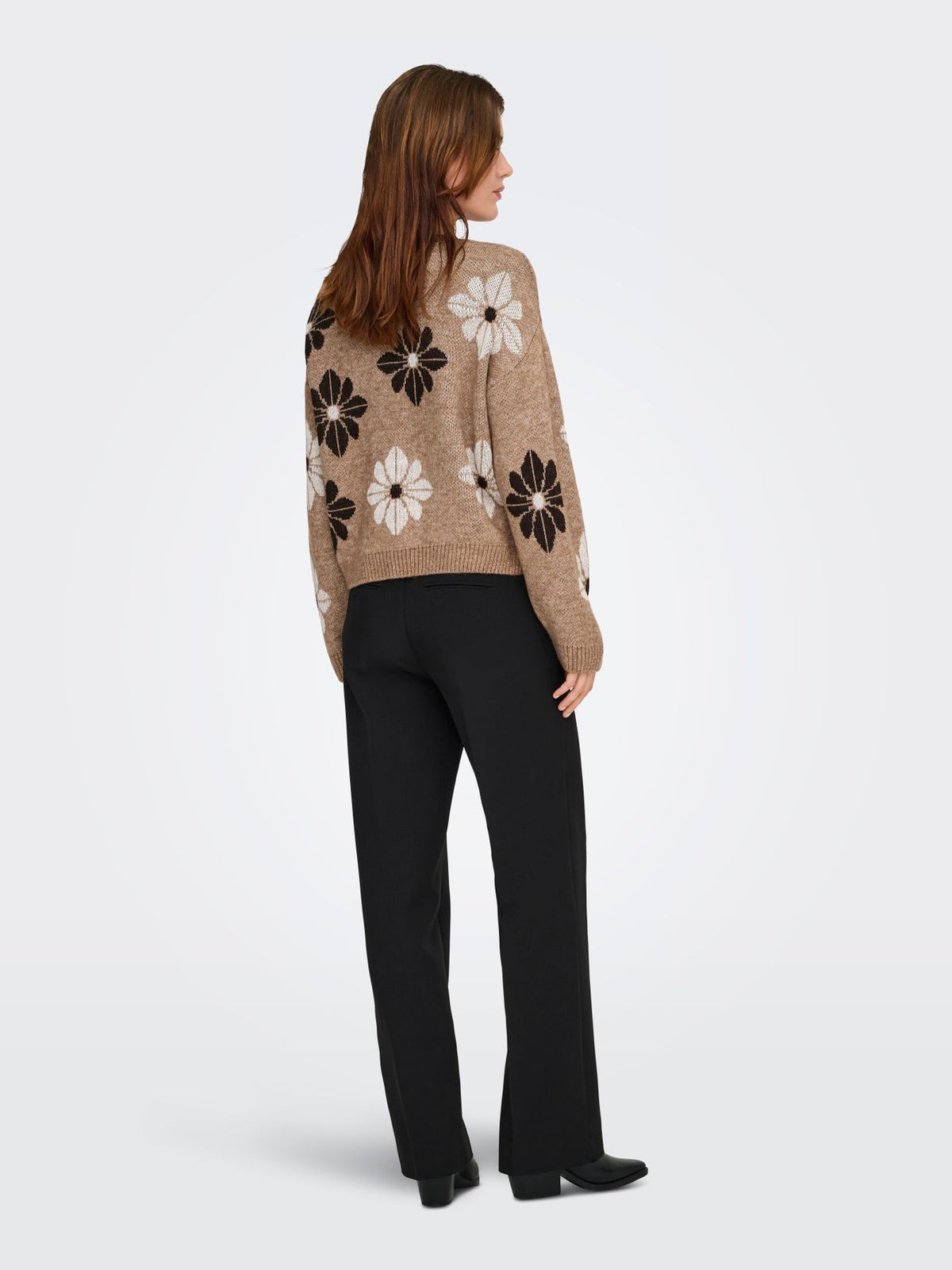 ONLY ONLFREESIA LS FLOWER O-NECK KNT NOOS