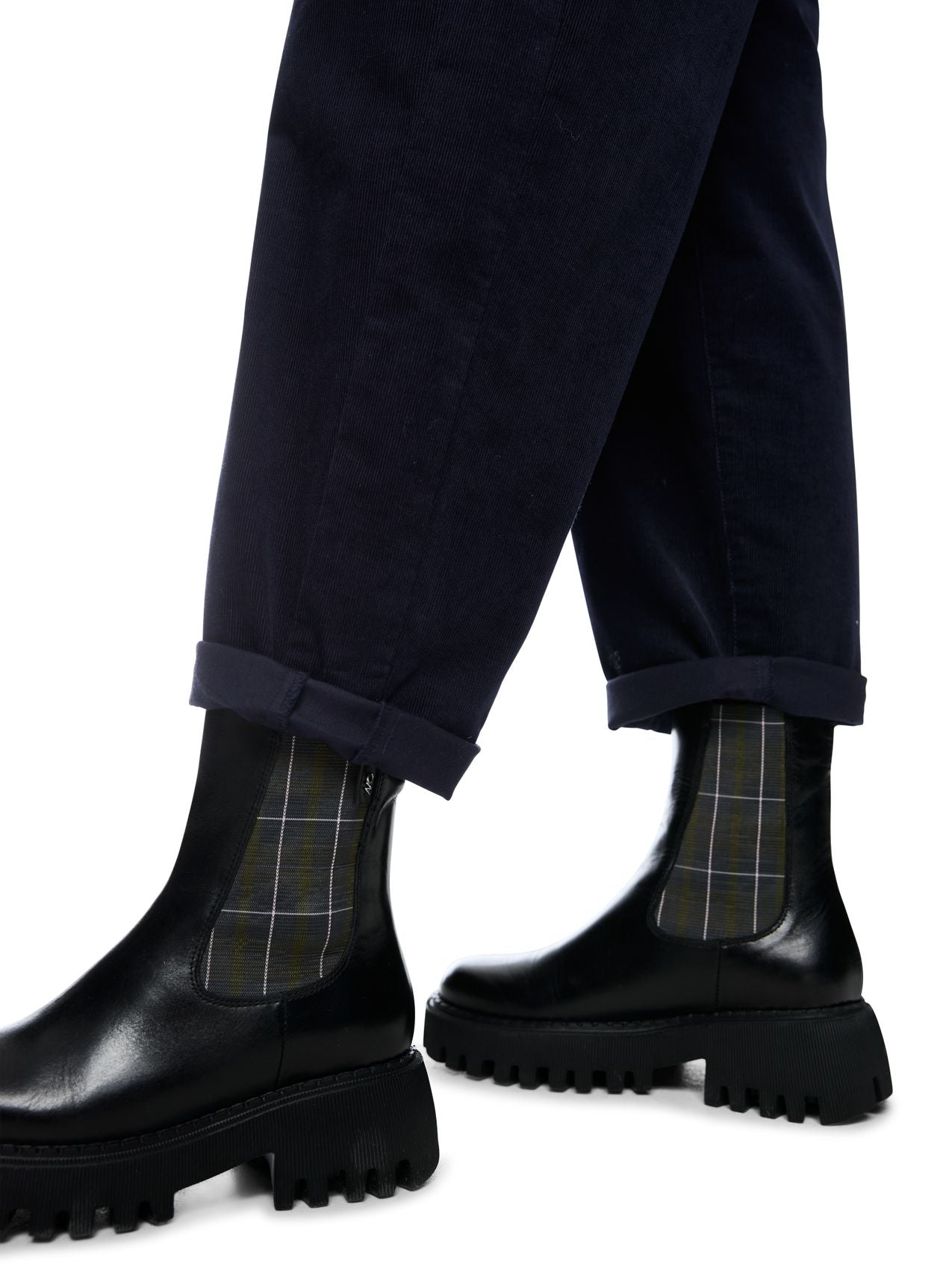 Cordhose RUMA im Relaxed Fit O-Shape