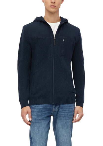 Sportive Strickjacke