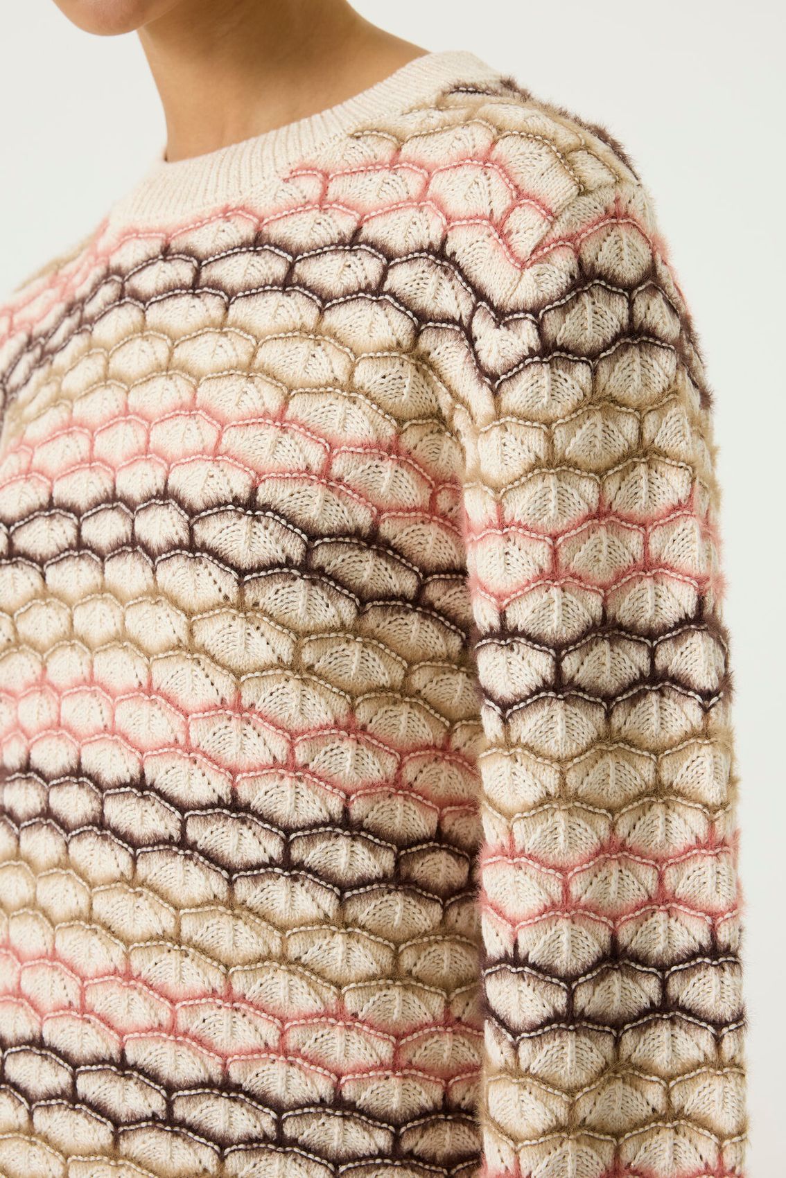 Pullover mit metallischen Garn