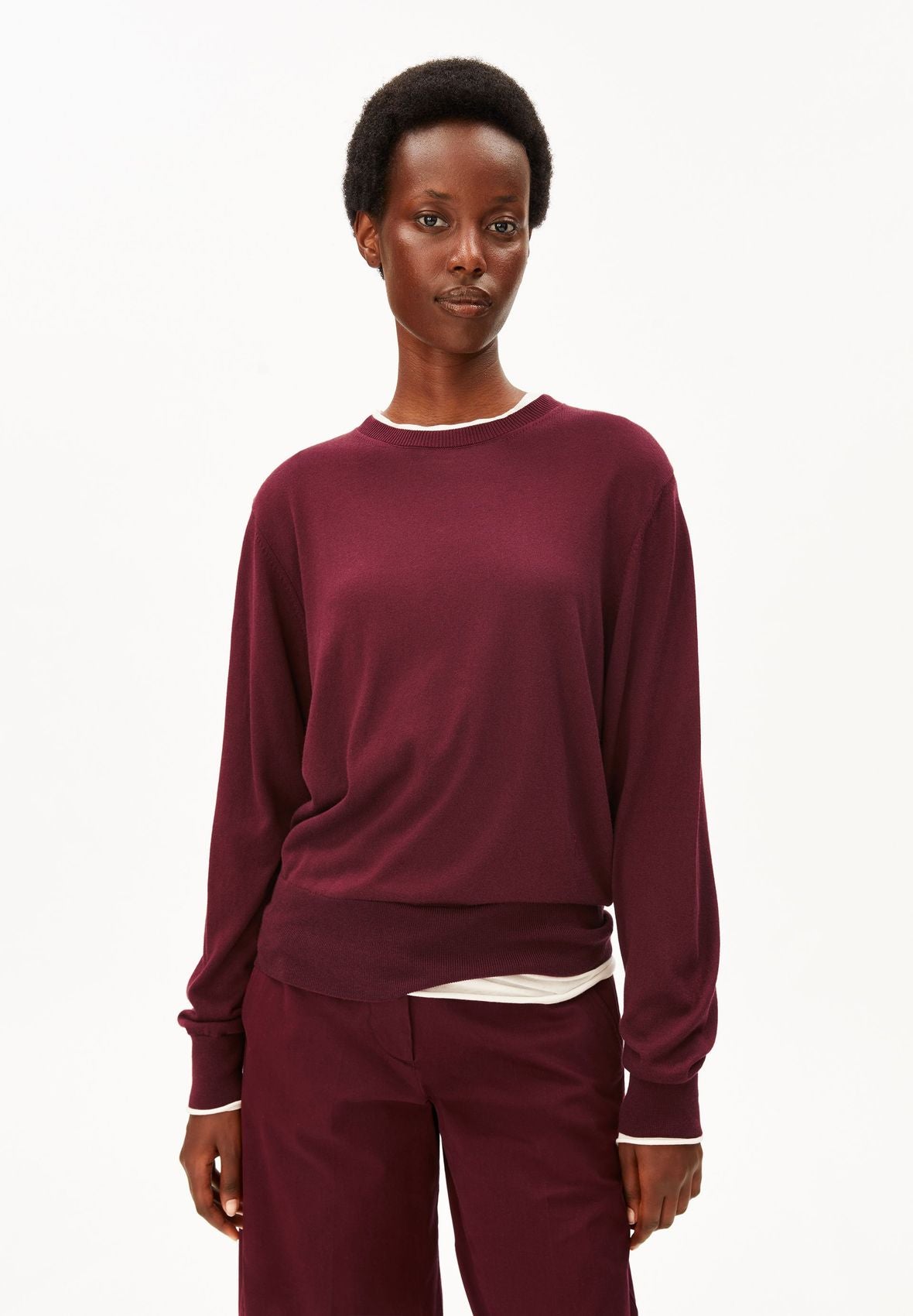 FINE KNIT SWEATER