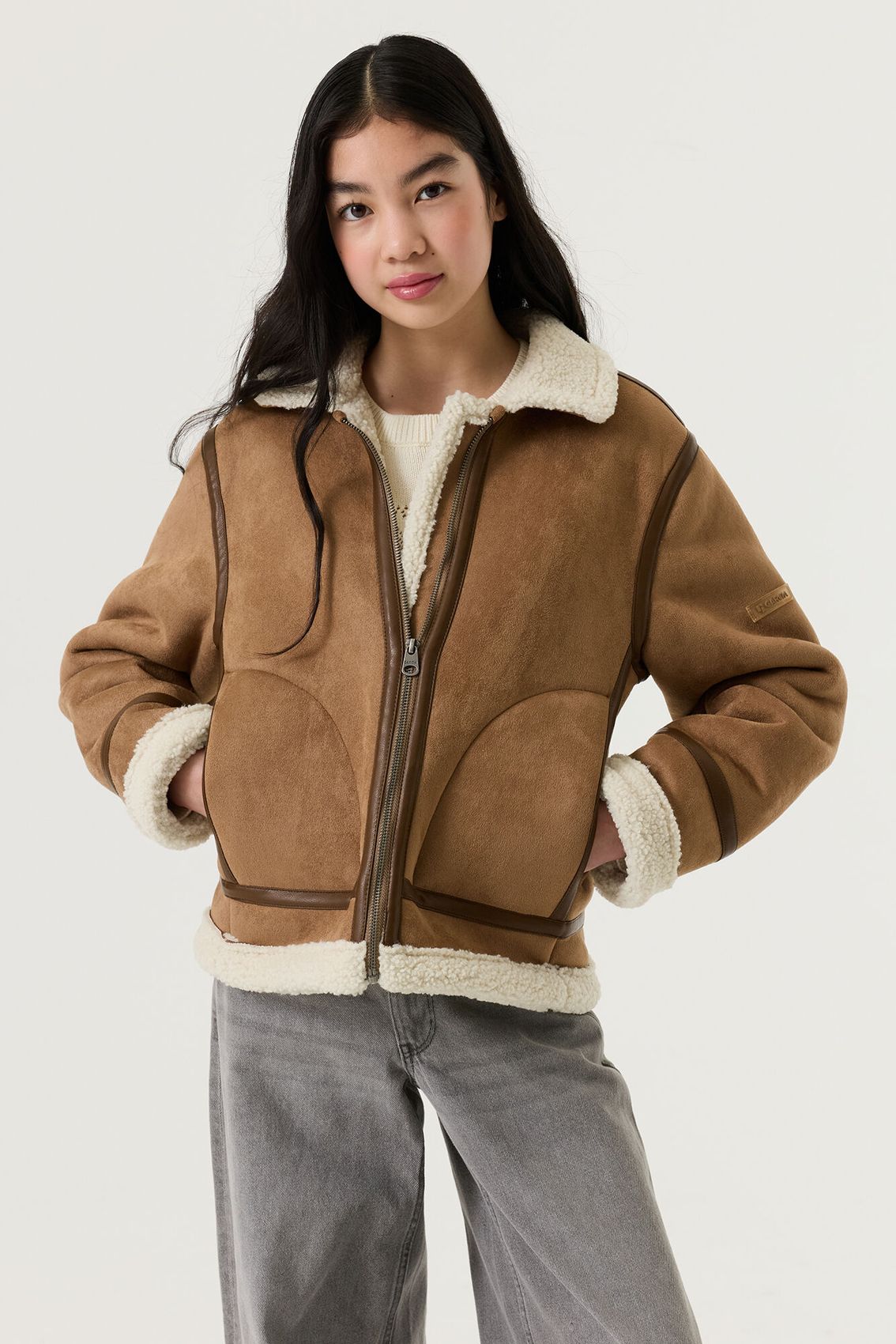Jacke in Lederoptik mit Teddybesätzen