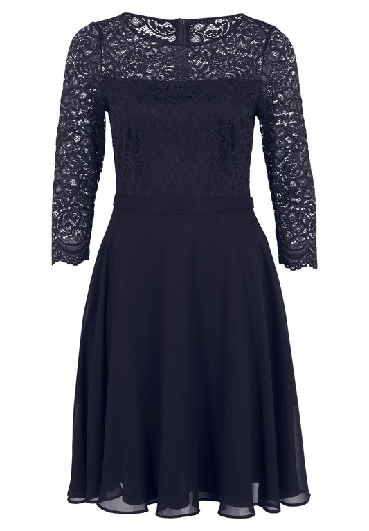 VM Abendkleid 44