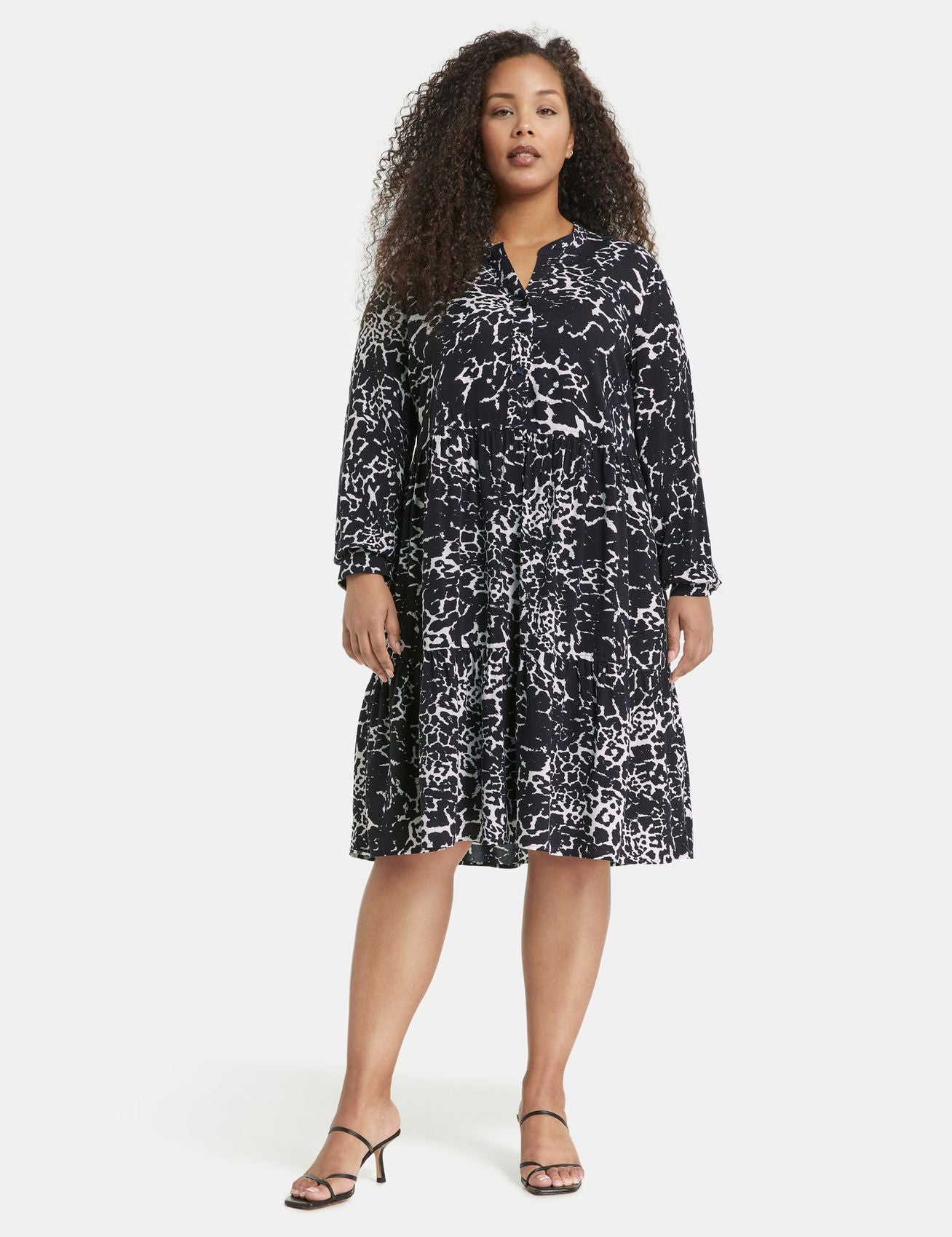 SAMOON Ausgestelltes Stufenkleid mit Unterkleid