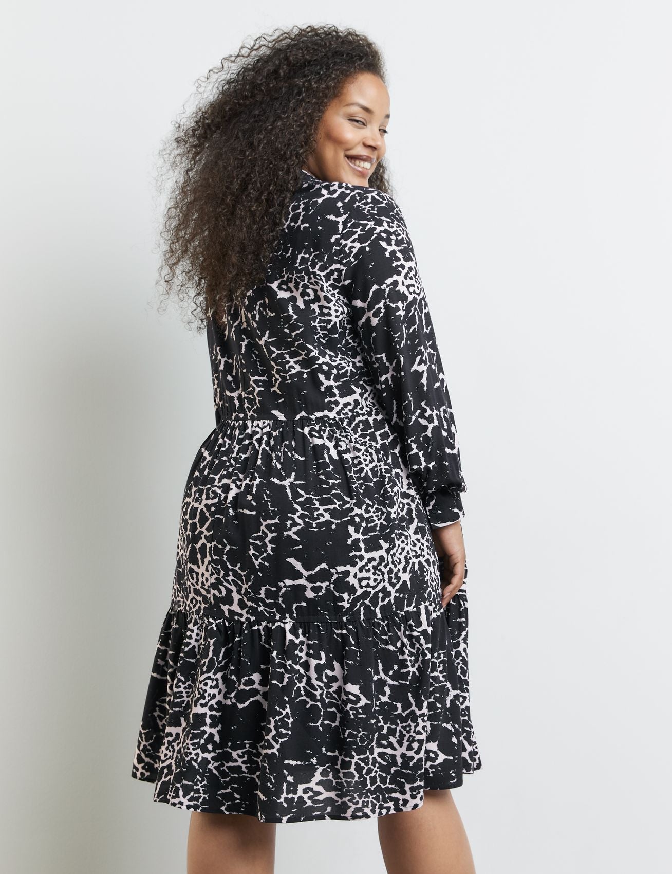 SAMOON Ausgestelltes Stufenkleid mit Unterkleid